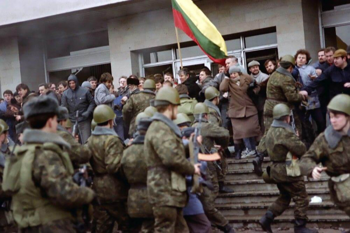 События в Вильнюсе в 1991. /Фото: sb.by.