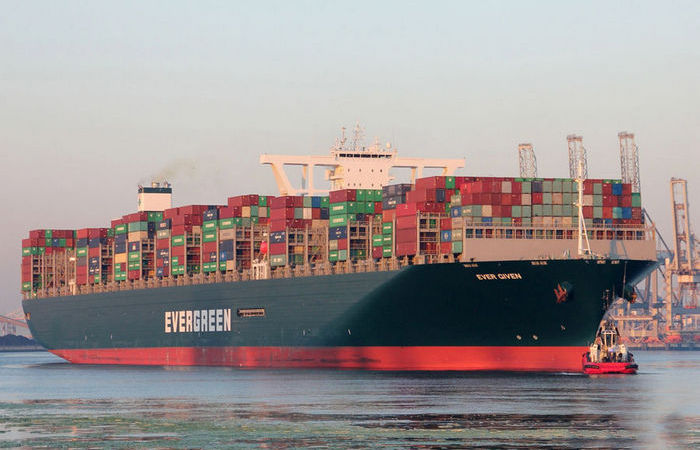 Самый большой контейнеровоз. Самый большой контейнеровоз.