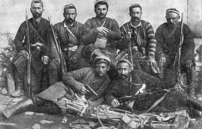 С басмачами всё не так просто.