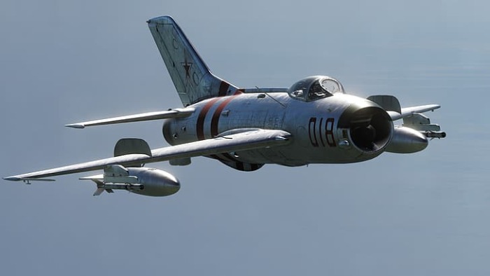 МиГ-19 первый советский серийный сверхзвуковой самолёт. /Фото: wallpaperflare.com.