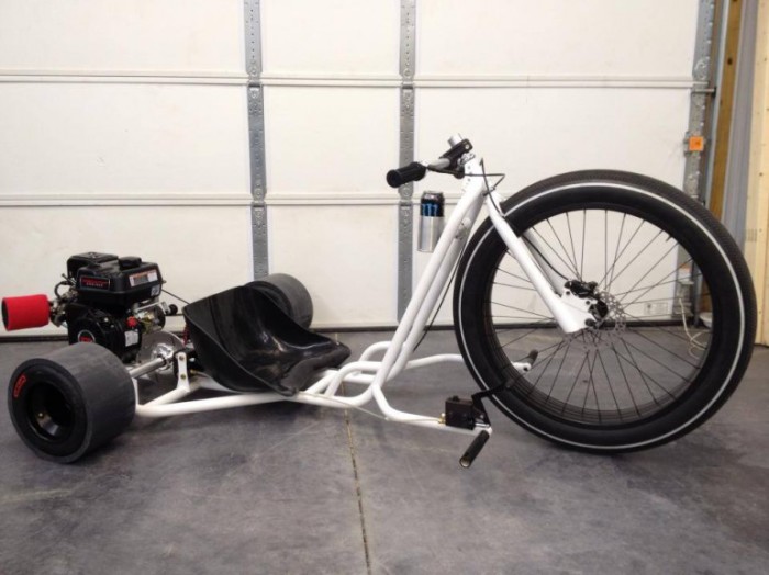 Самокат-мотоцикл Big Wheel Drift Trike.