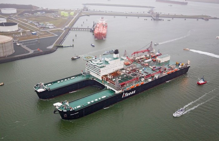 Уникальный морской кран. /Фото: offshore-fleet.com. 