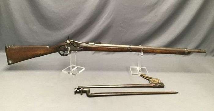 Знаковая винтовка. /Фото: www.bidnow.us.