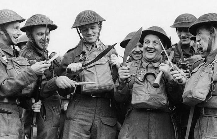 Самые знаменитые ножи Второй мировой войны. /Фото: laststandonzombieisland.com.