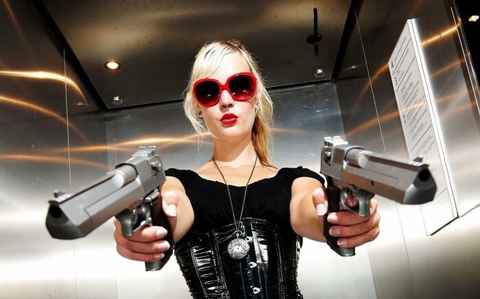 Благодаря внешним кондициям пистолет страшно популярен. |Фото: rare-gallery.com.