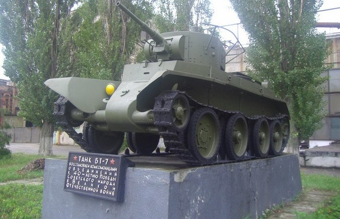 Последний раз БТ-7 воевали с тем же противником, с каким воевали и впервые.