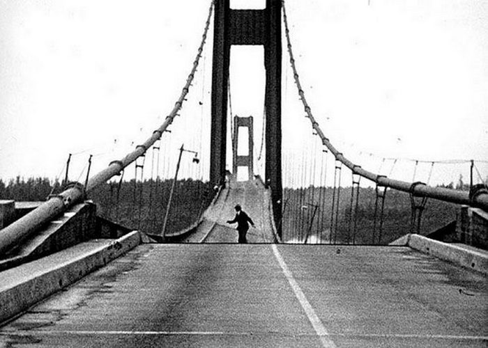 Архитектурная ошибочка: мост через пролив Такома.