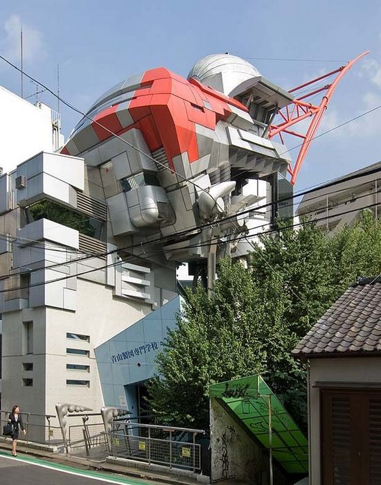 Архитектурная ошибочка: здание Технического колледжа Aoyama.