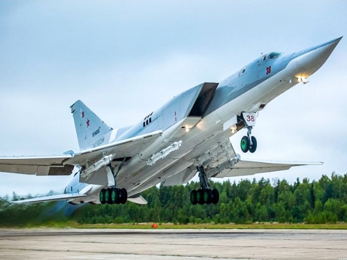 Запускаются ракеты с самолетов Ту-22. |Фото: nosoldat.net.
