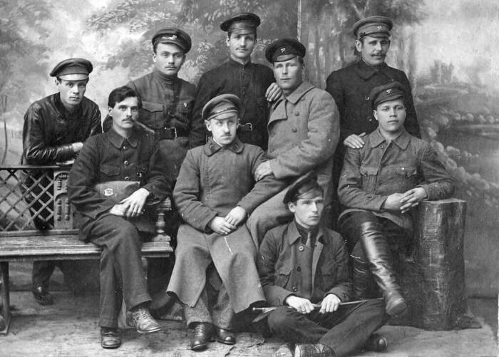 До 1922 года ходили в чем попало. |Фото: dzerginsk.bezformata.com.