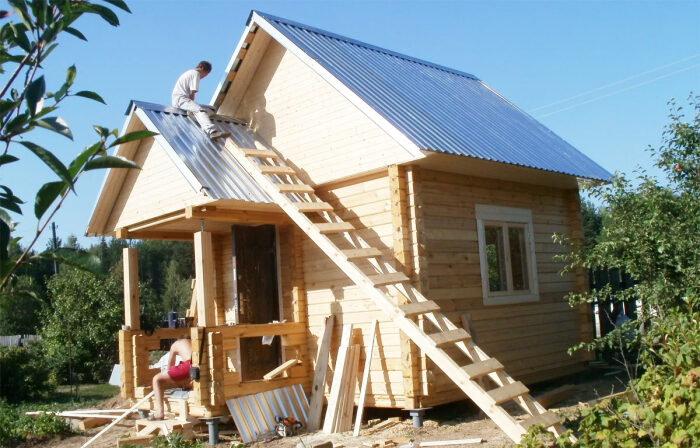 Нельзя просто так начать строительство на даче. |Фото: stroychik.ru.