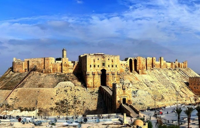 Древняя и красивая цитадель. 