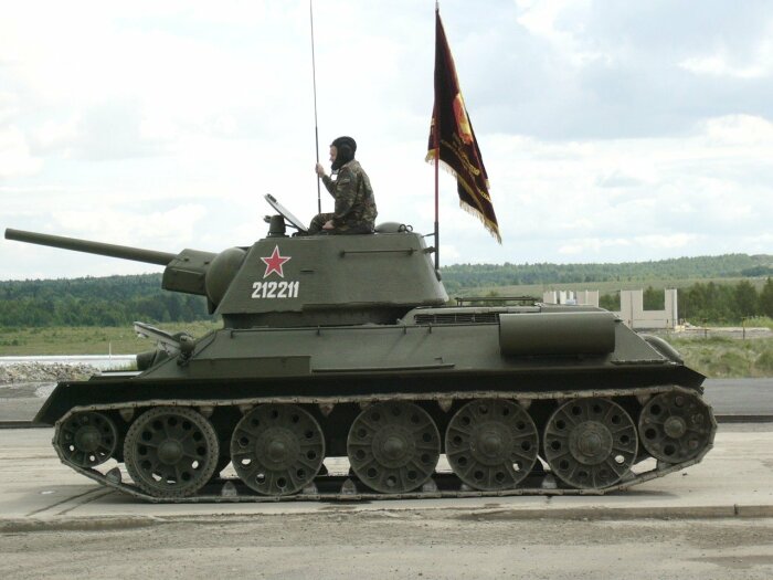 Танк Т-34. |Фото: fotoload.ru.