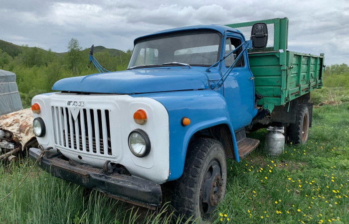 На самом деле узнать ГАЗ-52 не сложно.