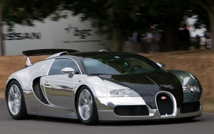 Bugatti Veyron Pur Sang.
