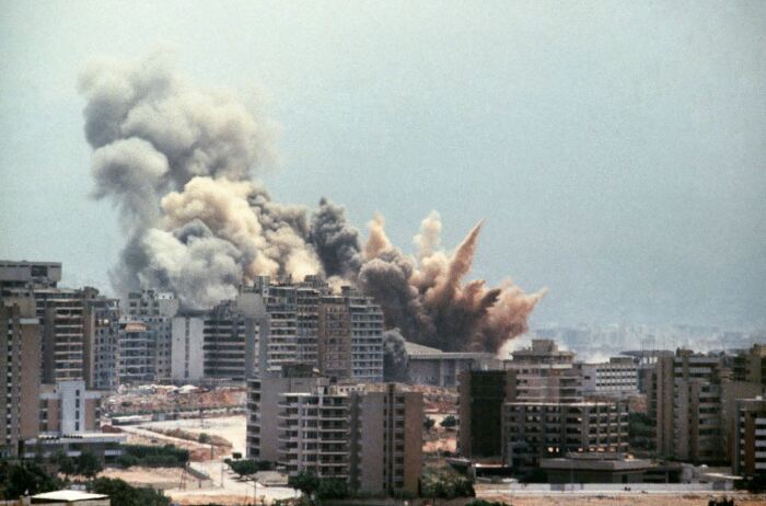 Удары высокоточного израильского оружия по Бейруту. Пострадали только террористы. Честно. |Фото: pages.rts.ch.