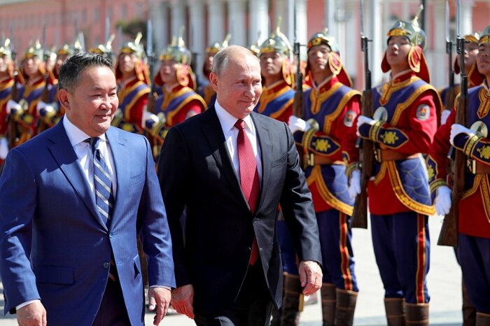 Пока Монголия и Россия сражаются за угольный рынок Китая, Китай и Россия спорят за Монголию. |Фото: rg.ru.