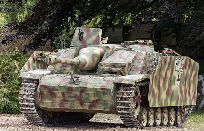 Третья модель самоходки Штуг.