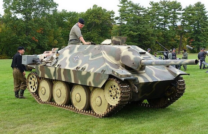 Были и другие, например, Хетцер.