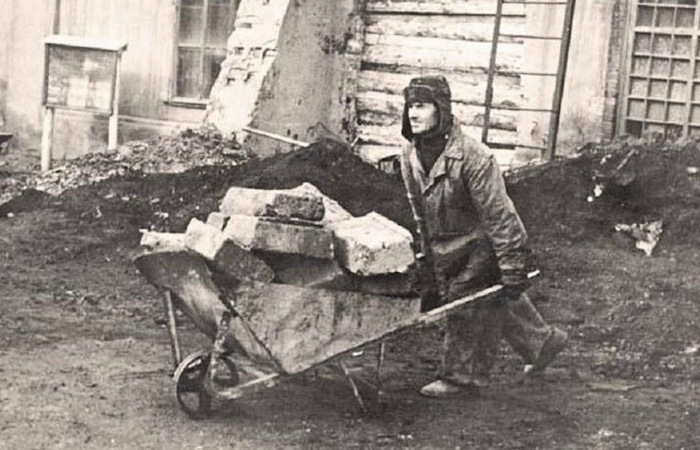 Труд заключённых активно использовался годами.