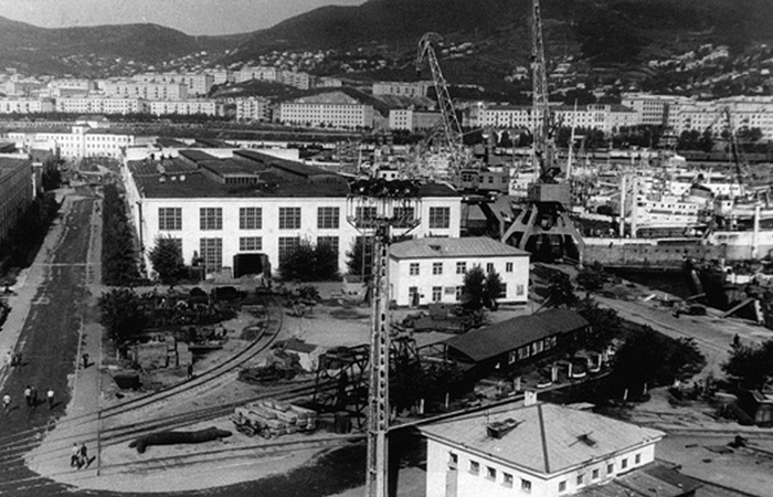 Один из центров пересылки был здесь.