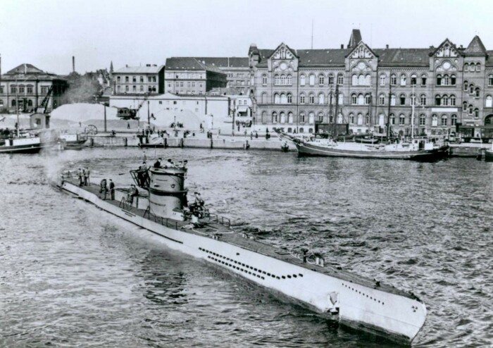 Горе-подлодка утонула в 1945 году. |Фото: britannica.com.