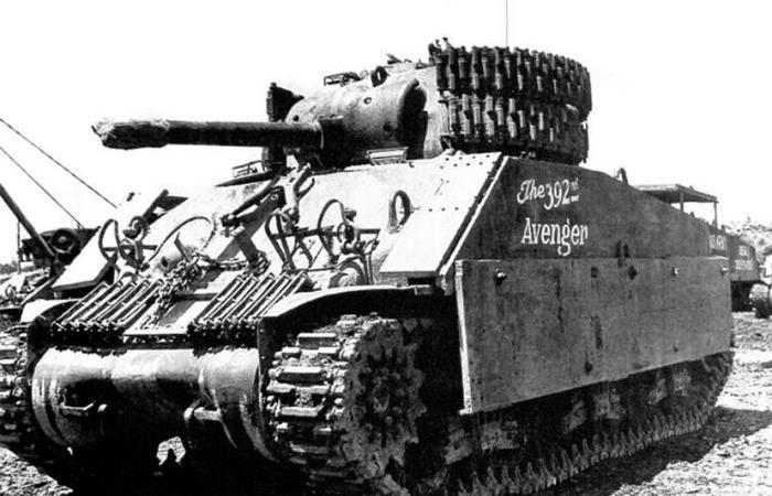 Для чего американцы крепили на танки «Шерман» деревянные доски и листы фанеры