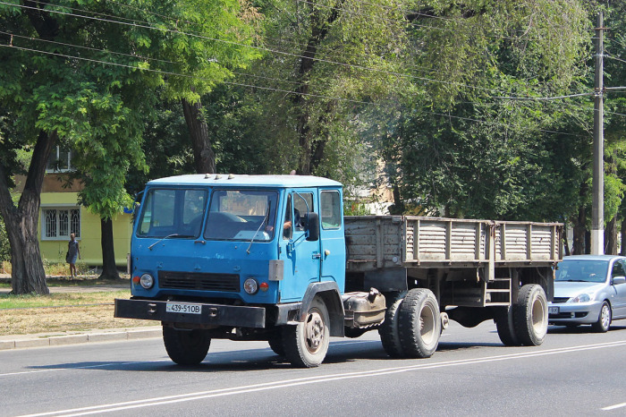 Первые грузовики завода имели неоднозначную репутацию. ¦Фото: new-world-rpg.ru.