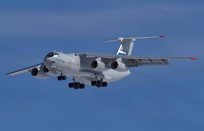 Машину ждали давно. Машину ждали давно.