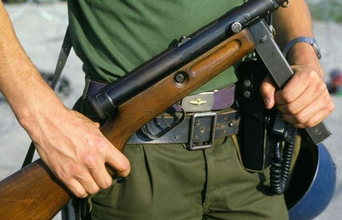 Грозное оружие.