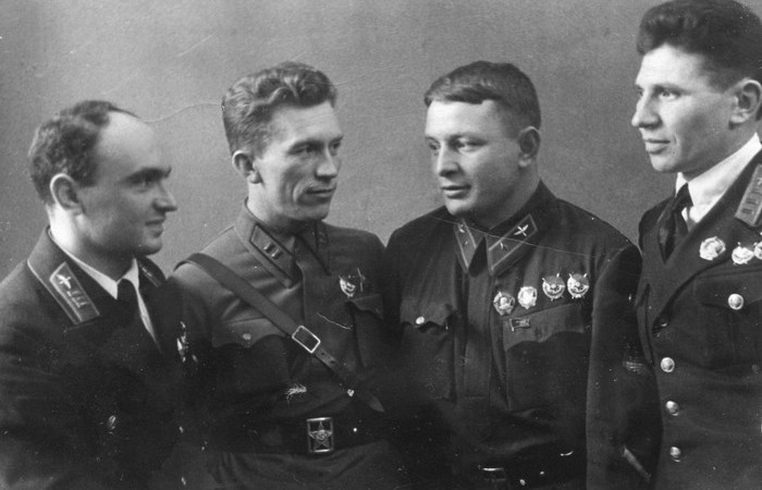 Всё было не просто. Всё было не просто.