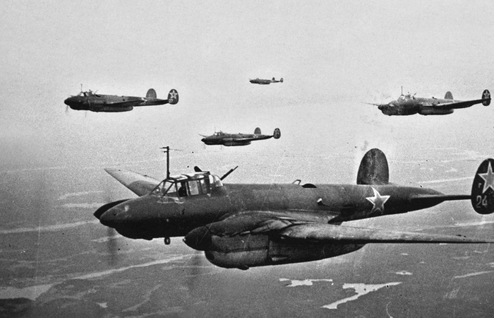 С самолётам всё сложно. С самолётам всё сложно.