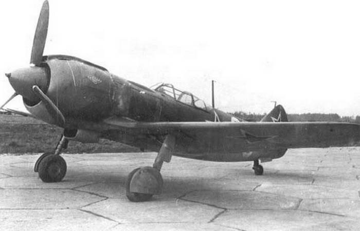 Нужны были новые самолёты.