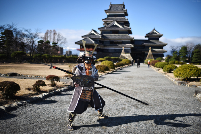 Рыцари в лаптях: почему японские самураи носили странные сандалии, а не нормальные сапоги 
