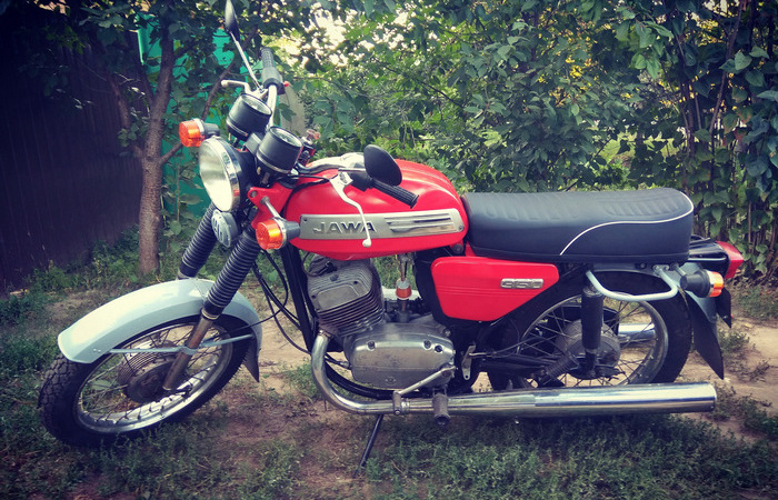 Но Яву всё равно любили больше.