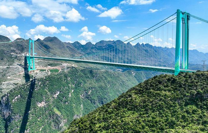 Самый высокий. Самый высокий.