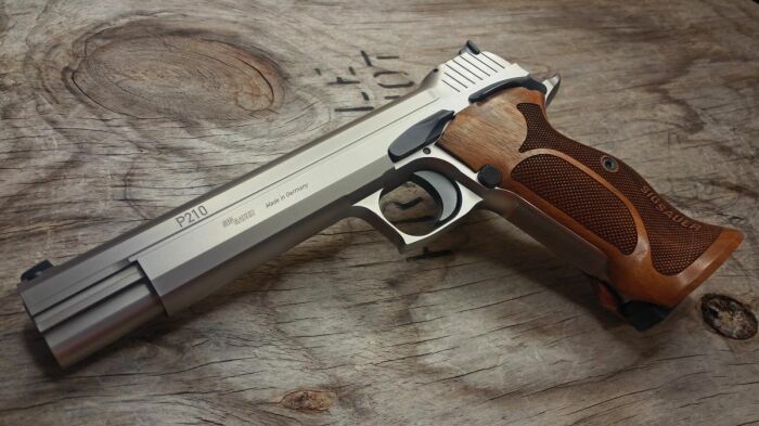 Пистолет отличается точностью. |Фото: armiesnews.ru.