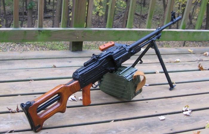 Пулемёт - это ПКМ.