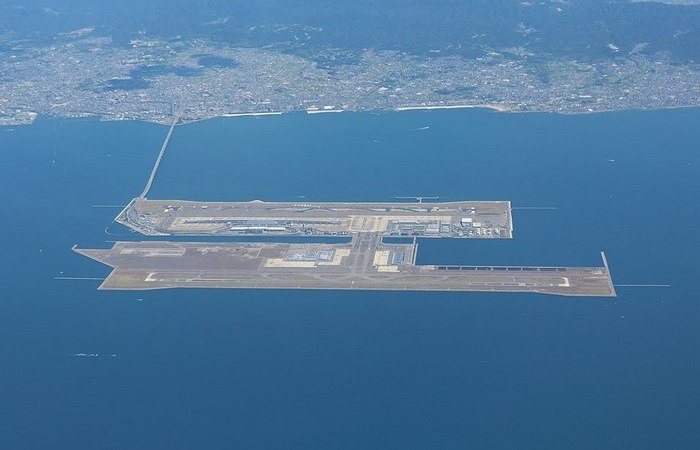 Остров площадью 10 кв.км.