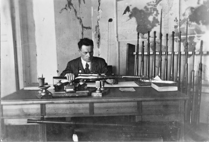 Сергей Гаврилович за работой. /Фото: artillery-museum.spb.ru. Сергей Гаврилович за работой. /Фото: artillery-museum.spb.ru.