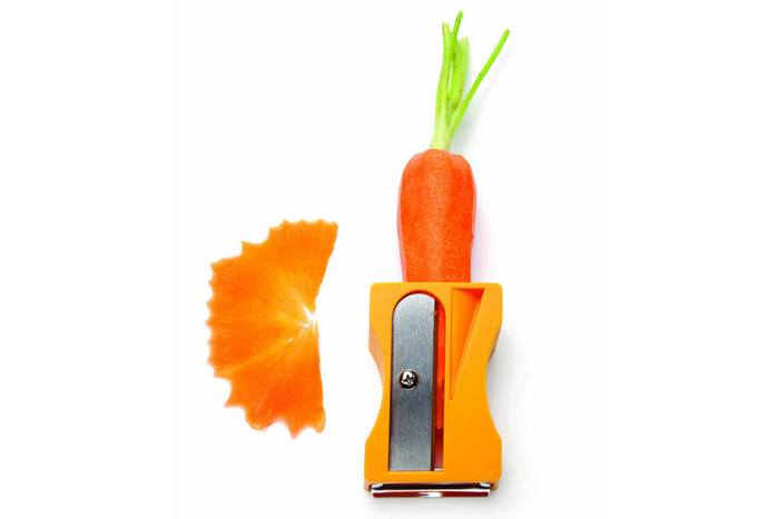 Странный кухонный гаджет «Морковный очиститель».