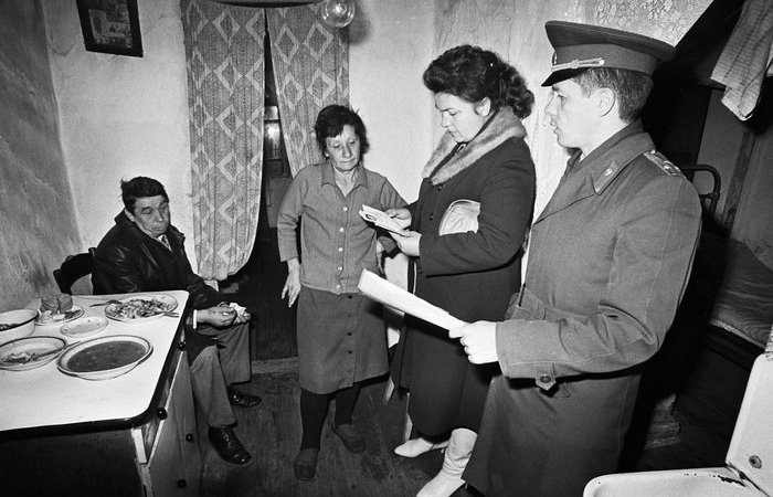 В СССР с тунеядцами пытались бороться. /Фото: lenta.ru. 