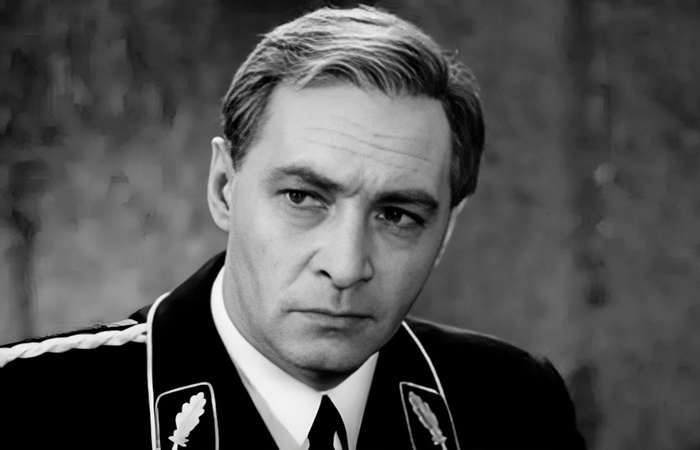 У Штирлица машина была попроще. /Фото: kz.kinoafisha.info. 