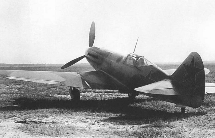 У самолёта была своя ниша. У самолёта была своя ниша.