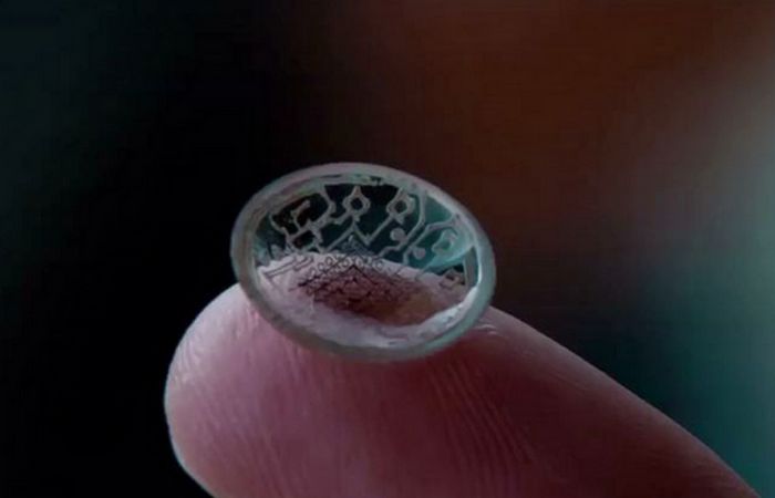 Изобретение 21 века: бионические контактные линзы.