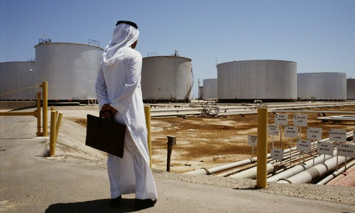 Около 17% мировых разведанных запасов нефти в Саудовской Аравии. В России меньше 7%. |Фото: investnewsman.com.