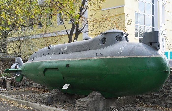 Для доставки боевых пловцов. Для доставки боевых пловцов.