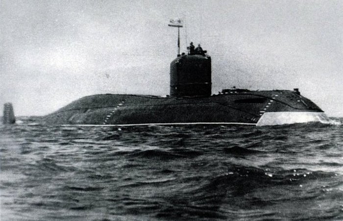 Подлодка, работавшая мишенью. Подлодка, работавшая мишенью.