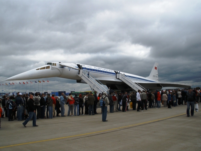 Зачем строить бесполезный самолет за миллиарды долларов? Потому что мы можем! |Фото: knitguru.ru.