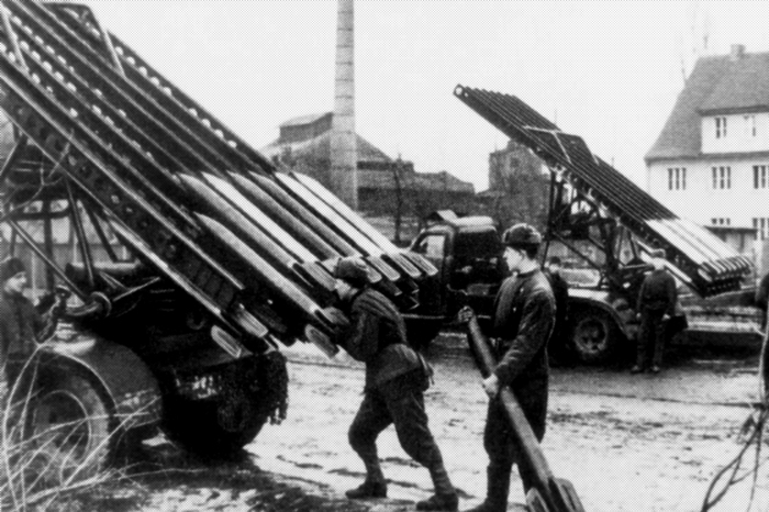 К середине XX века стало понятно, что будущее за ракетным вооружением. |Фото: mobillegends.net.